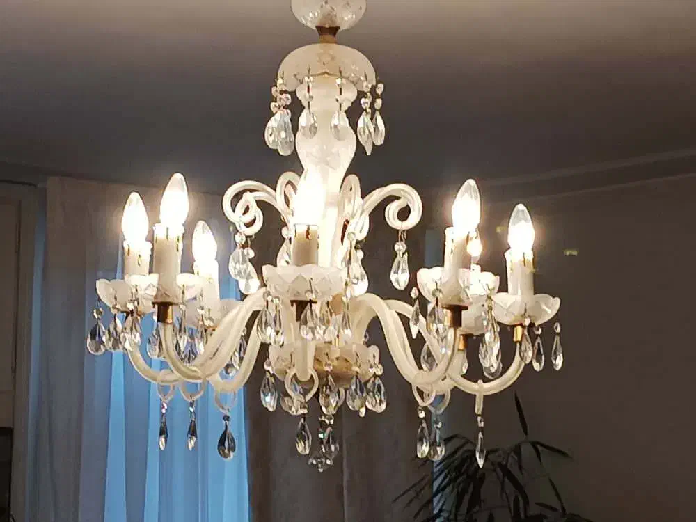 لوستر پذیرایی ۸ شاخه|لوستر و چراغ آویز|اصفهان, جلفا|دیوار