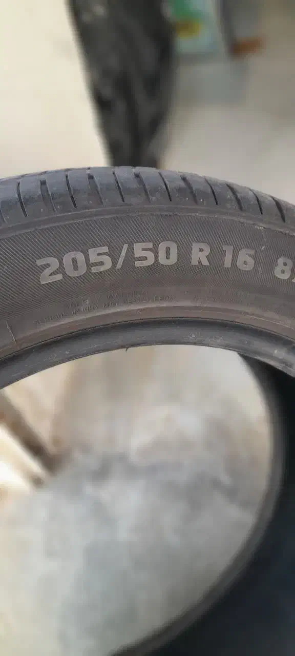 لاستیک خودرو|قطعات یدکی و لوازم جانبی|بروجرد, |دیوار