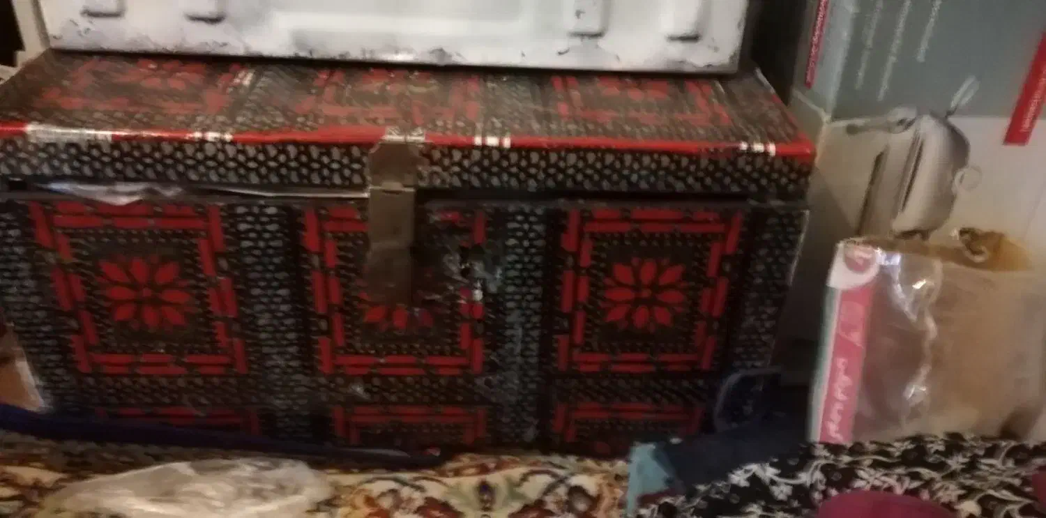 چمدان قدیمی|کلکسیون اشیاء عتیقه|مشهد, آزادشهر|دیوار