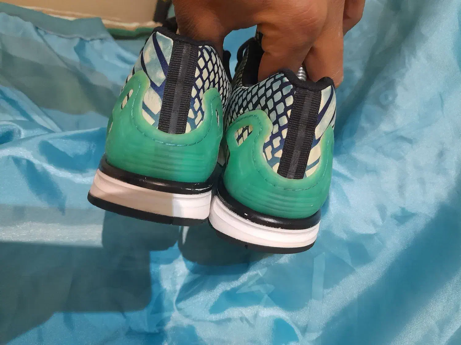 کتونی zx. اتموس|کیف، کفش، کمربند|صباشهر, |دیوار