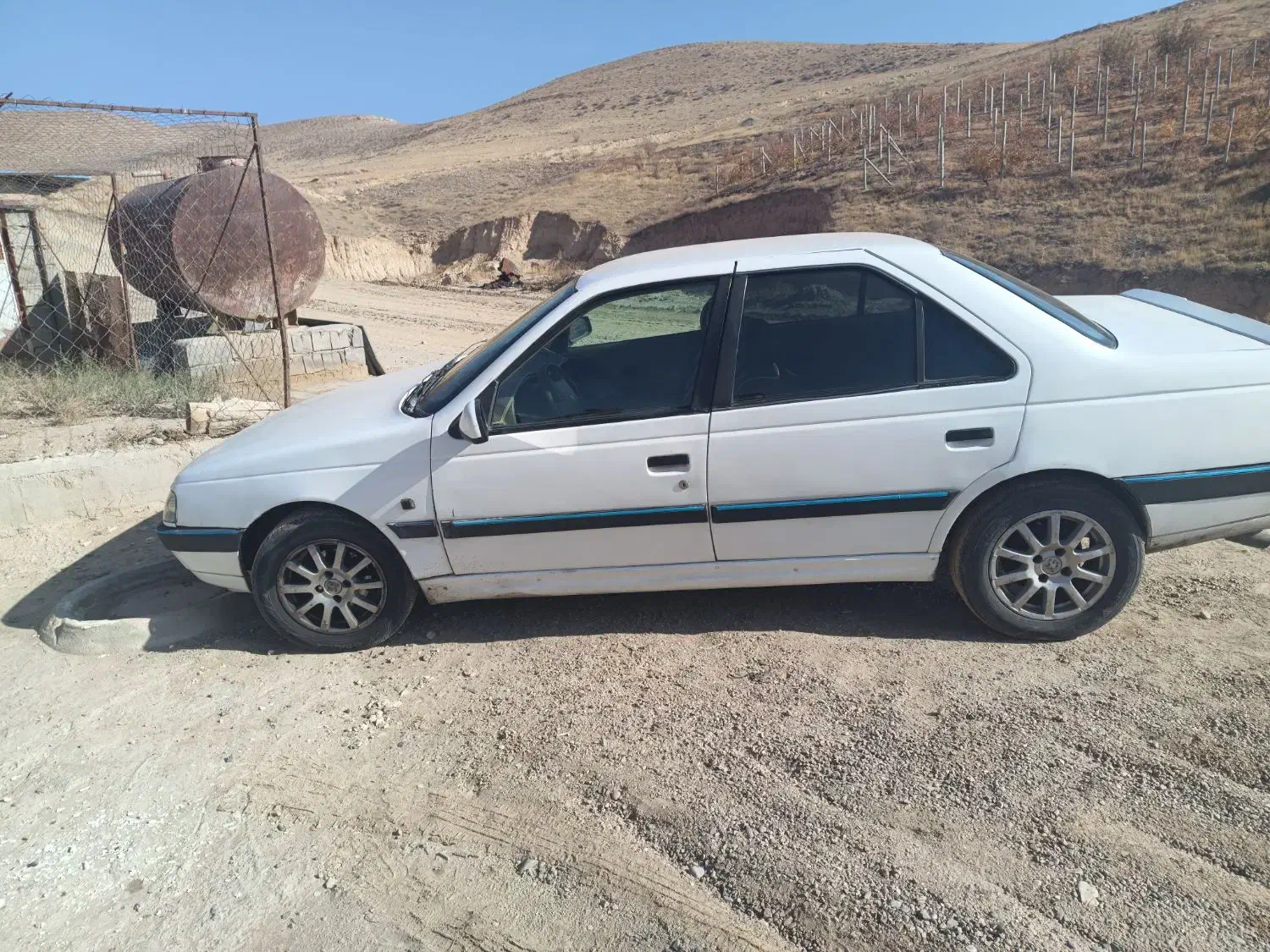 پژو 2000مدل 79بازسازی شده تغییر رنک قانونی|خودرو سواری و وانت|باروق, |دیوار