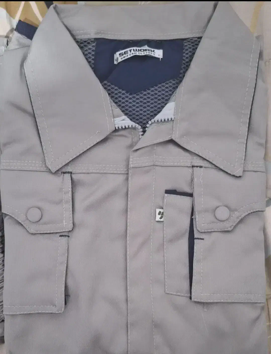 لباس کار|لباس|مسجد سلیمان, |دیوار