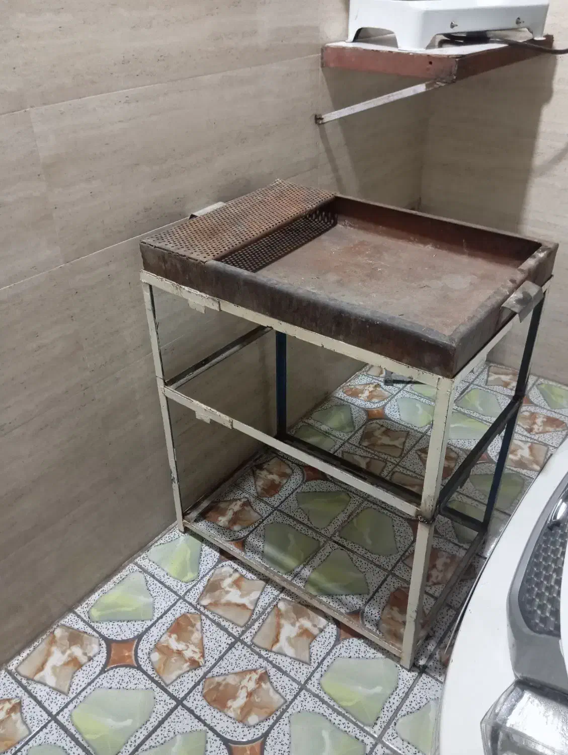 منقل|ظروف پخت‌وپز|اهواز, منبع اب|دیوار