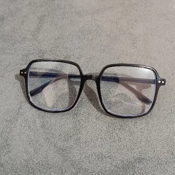 فریم عینک|زیورآلات و اکسسوری|جیرفت, |دیوار