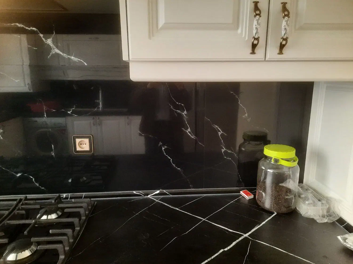 بنایی، کاشیکاری و سرامیک، قیرکاری، سنگکاری|خدمات پیشه و مهارت|تهران, چهارصد دستگاه|دیوار