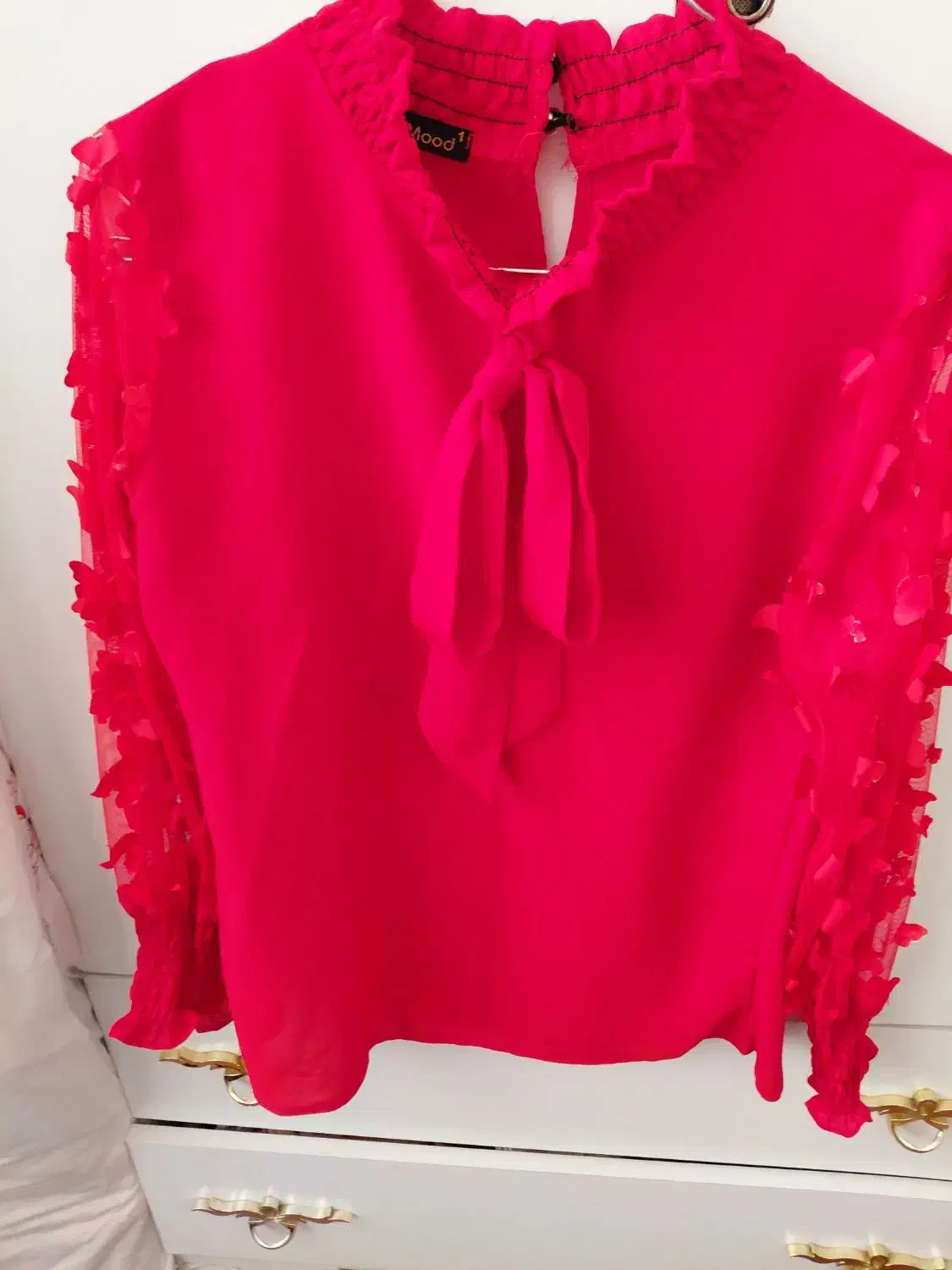 لباس در حد نو|لباس|قم, ولیعصر|دیوار