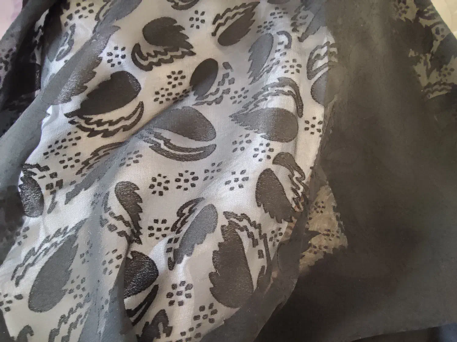 چند قواره پارچه چادری مجلسی و عروس|لباس|پرند, فاز ۵|دیوار