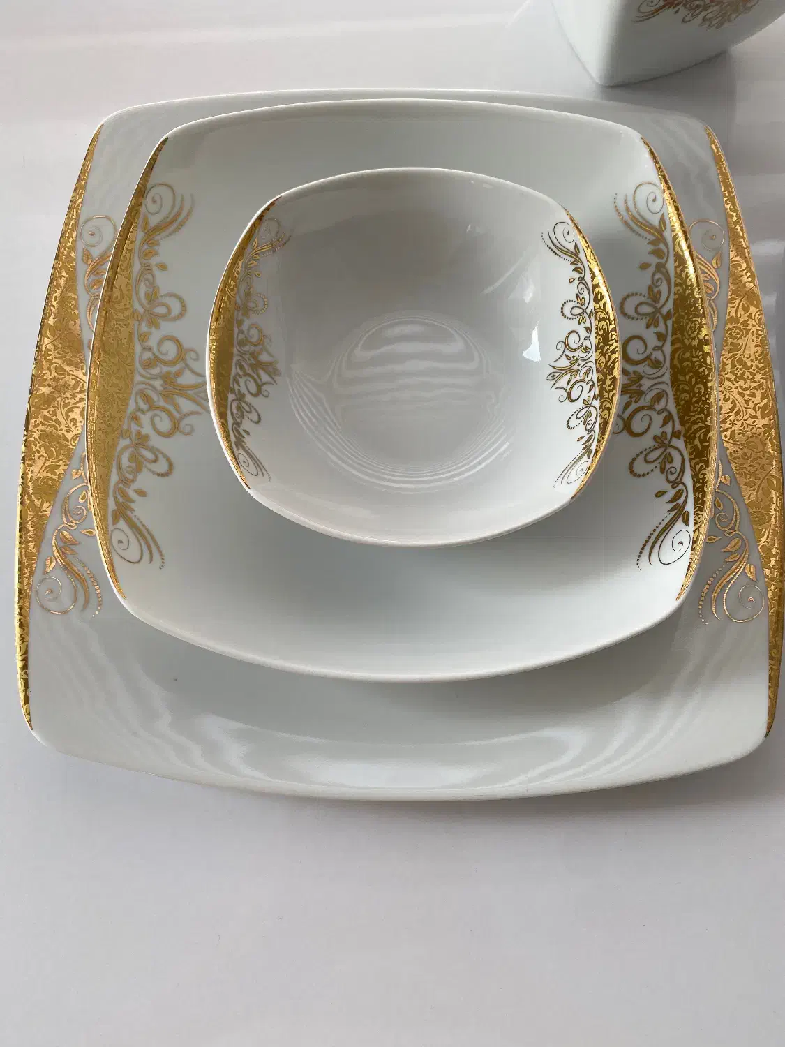 در حد نو خیلی تمیز فقط یک کاسه کوچک سلاد شکسته|ظروف سرو و پذیرایی|جوانرود, |دیوار