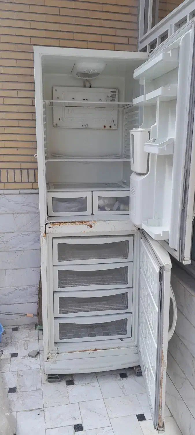 یخچال|یخچال و فریزر|قم, شاه سید علی|دیوار