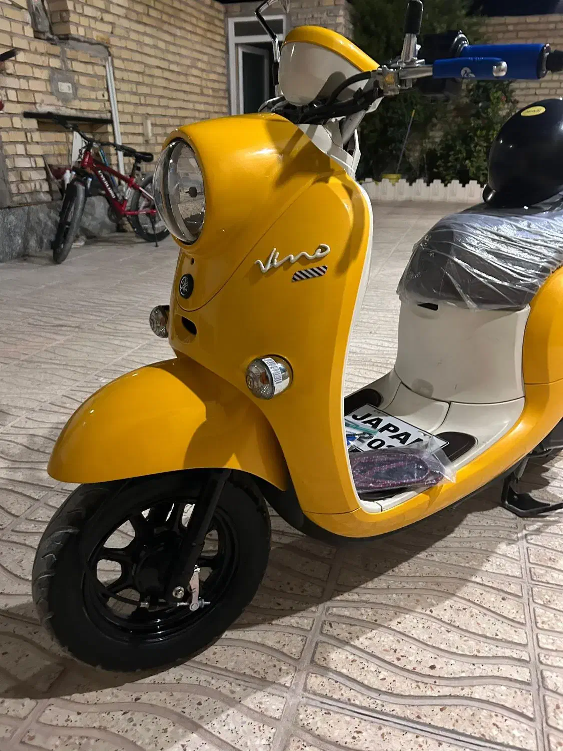 موتور پاکشتی یاماها وینو در حد|موتورسیکلت|مرودشت, استادیوم|دیوار