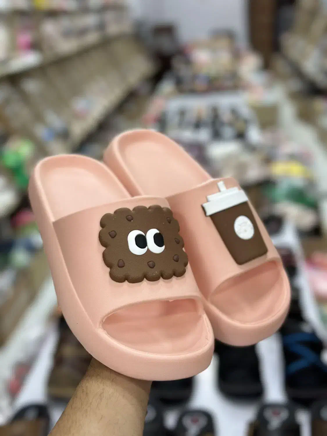 دمپایی زنانه بیسکوئیتی|کیف، کفش، کمربند|کرج, کوی کارمندان شمالی|دیوار