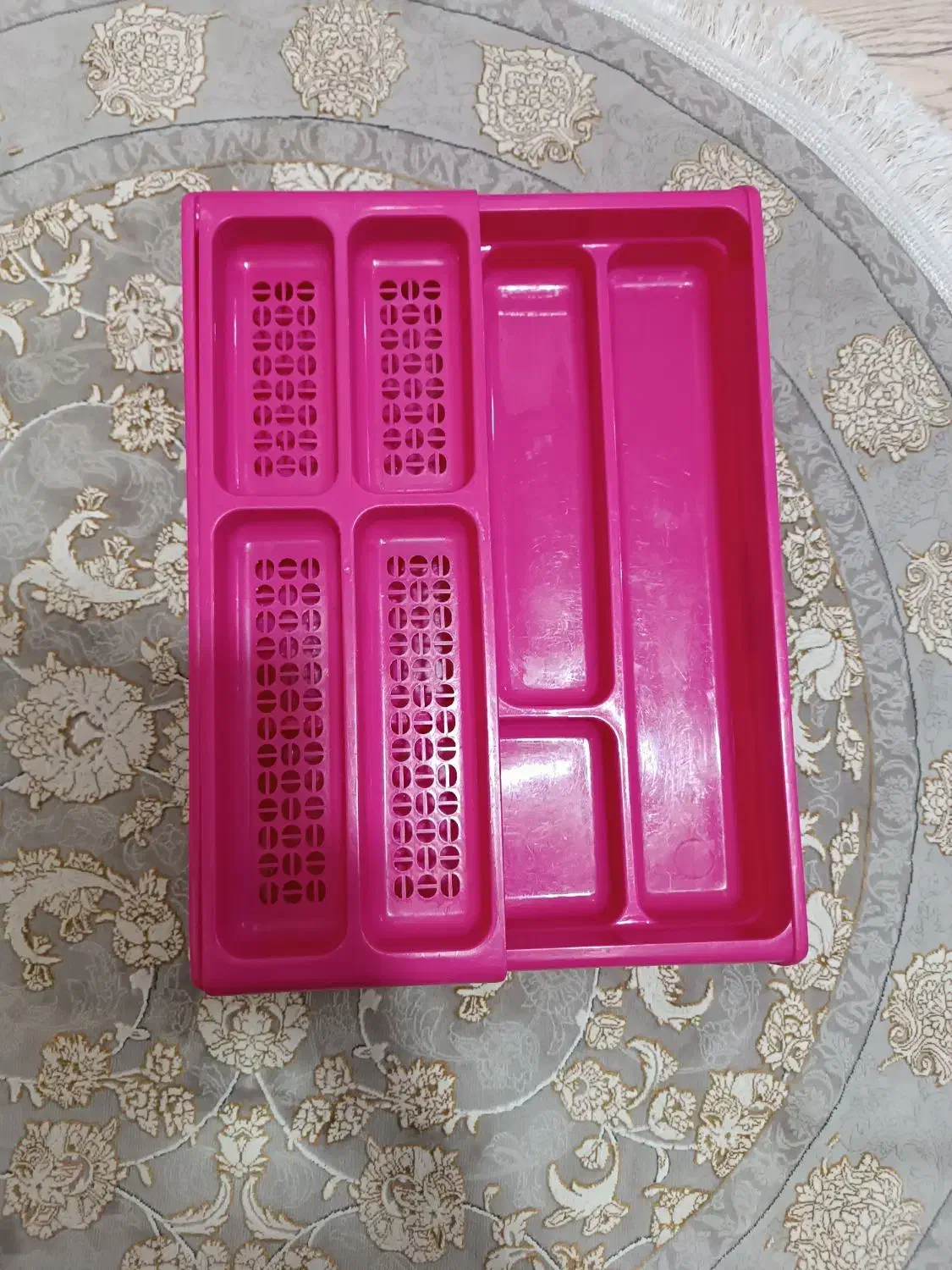 جا قاشقی|آب‌چکان و نظم‌دهنده ظروف|گلستان (تهران), |دیوار