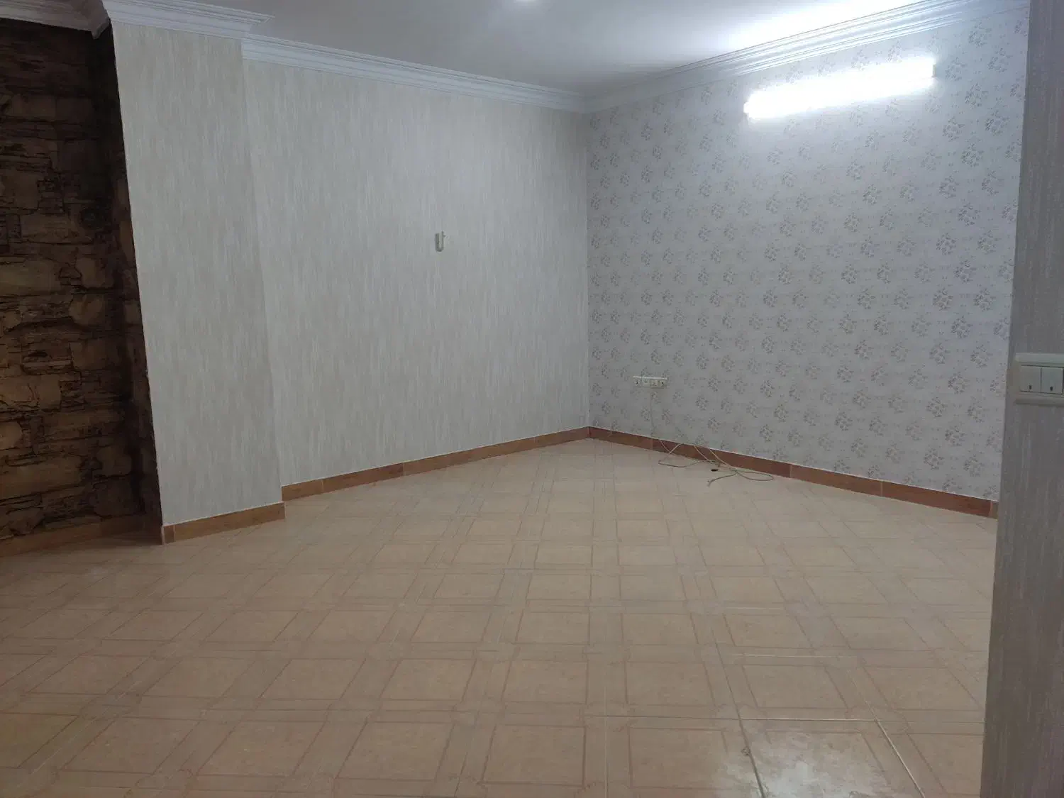 آپارتمان ۵۰متری با آسانسور تمیز|اجارهٔ آپارتمان|ری, صفاییه (چشمه علی)|دیوار