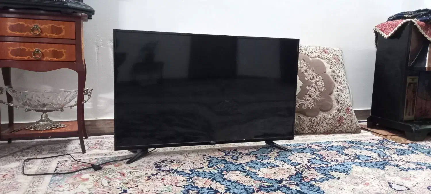تلویزییون ۴۳ اینچ مجیک|تلویزیون و پروژکتور|باقرشهر, |دیوار