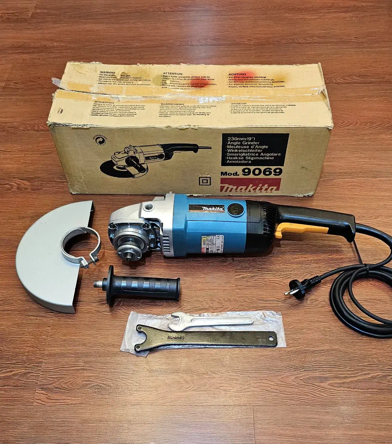 ابزارهای ماکیتا ژاپن اصلی مخصوص حرفه ای ها|ماشین‌آلات صنعتی|رشت, دیلمان|دیوار