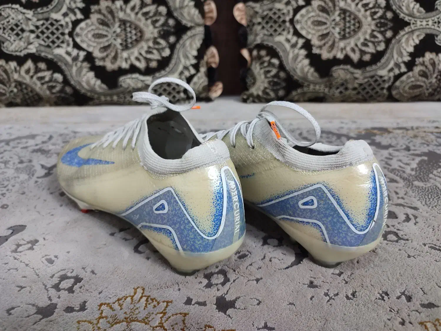 کفش فوتبالی|کیف، کفش، کمربند|شیراز, شریفآباد|دیوار