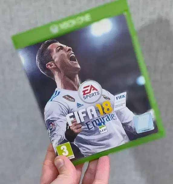 بازی فیفا18 xbox one/بازی کامپیوتر رزیدنت اویل8|کنسول، بازی ویدئویی و آنلاین|تهران, شاهین|دیوار