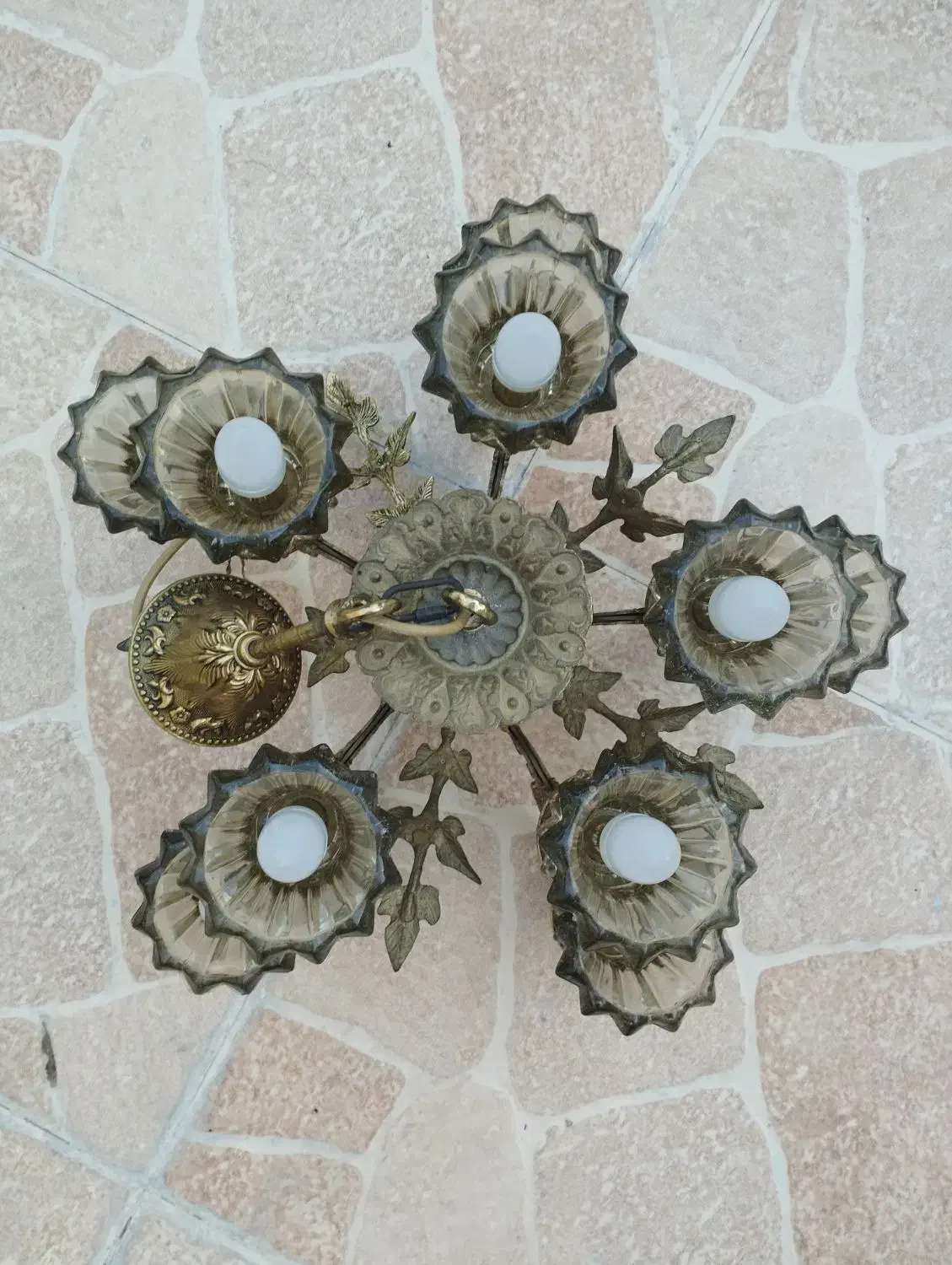 لوستر برنجی اصل قدیمی ۱۰ شعله|لوستر و چراغ آویز|بروجرد, |دیوار