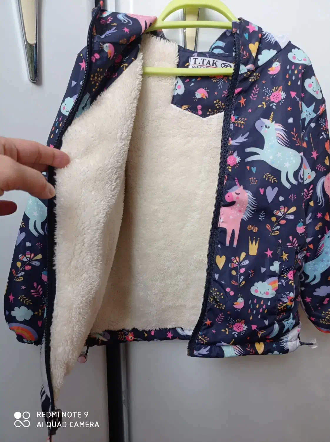 کاپشن بارونی بچگانه|کفش و لباس بچه|لنجان, |دیوار