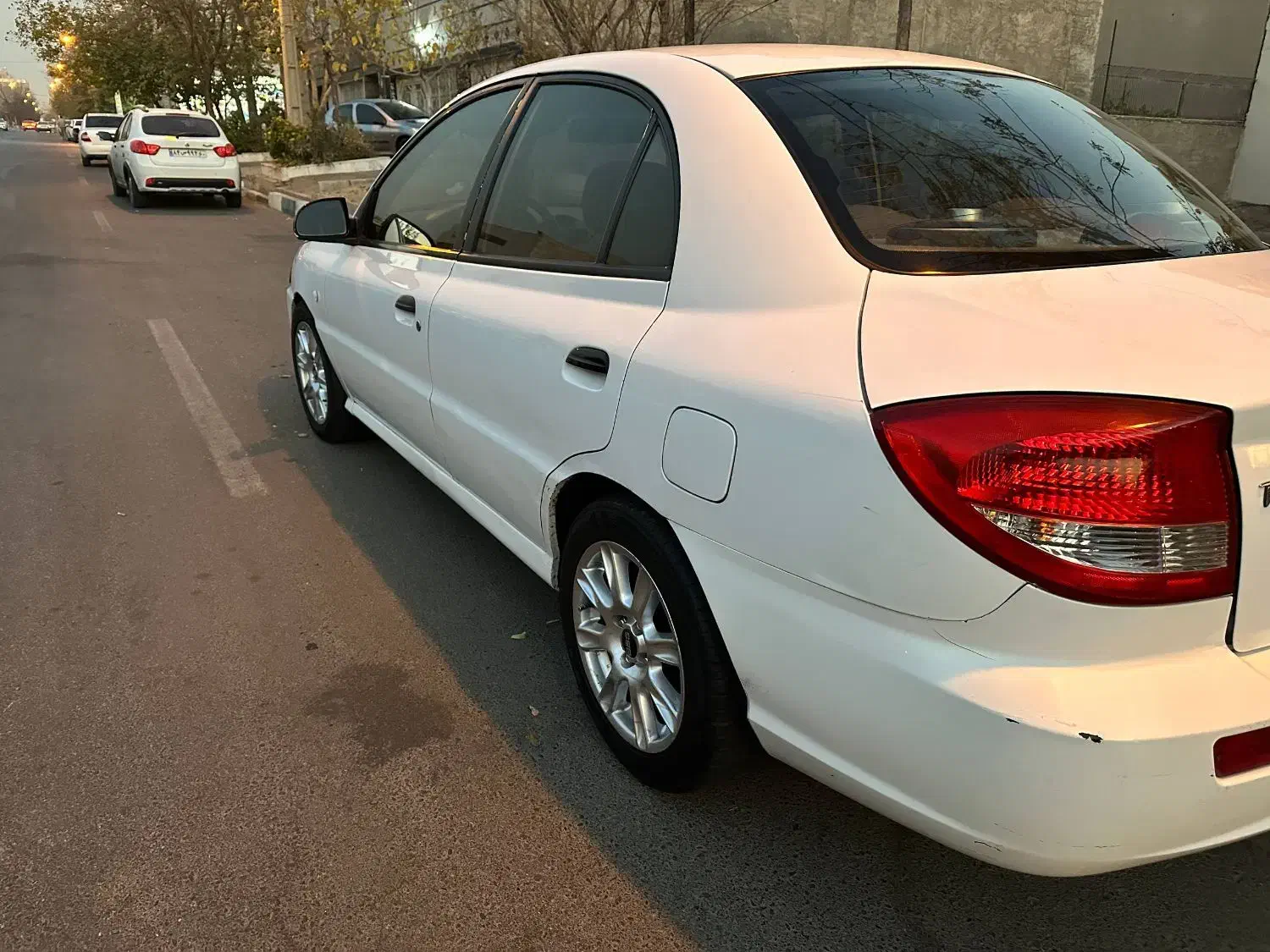 ریو ۸۶ سفید|خودرو سواری و وانت|تهران, گلستان (شهرک راه آهن)|دیوار