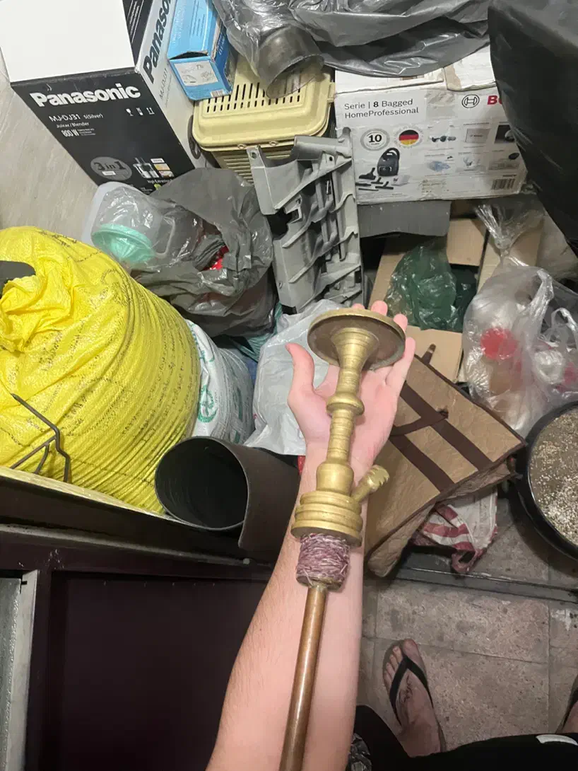 قلیون تنه برنج|کلکسیون اشیاء عتیقه|ری, شهادت|دیوار