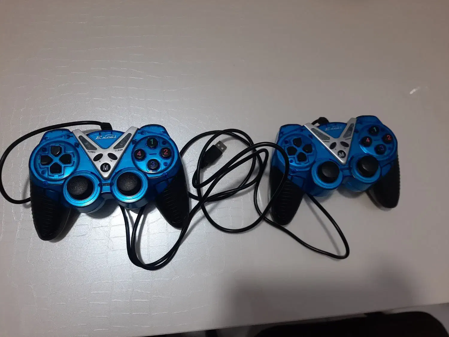 دسته بازی دوتایی|کنسول، بازی ویدئویی و آنلاین|قم, زنبیل آباد|دیوار