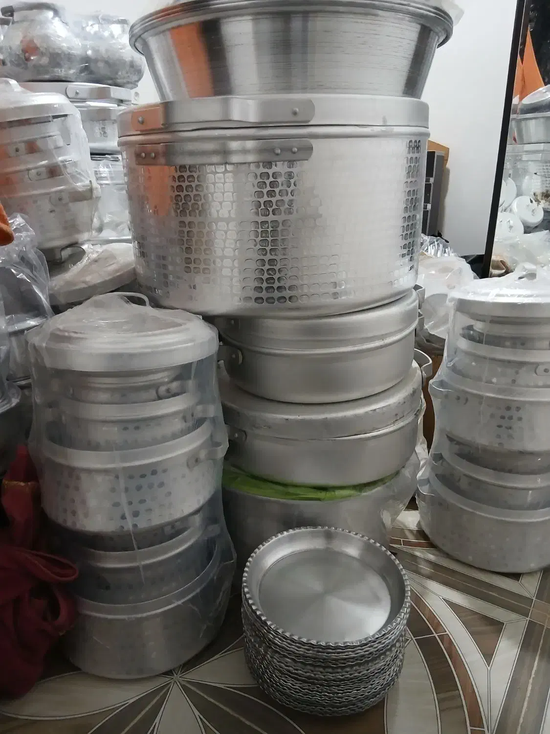 روحی نو|ظروف پخت‌وپز|اهواز, نادری|دیوار