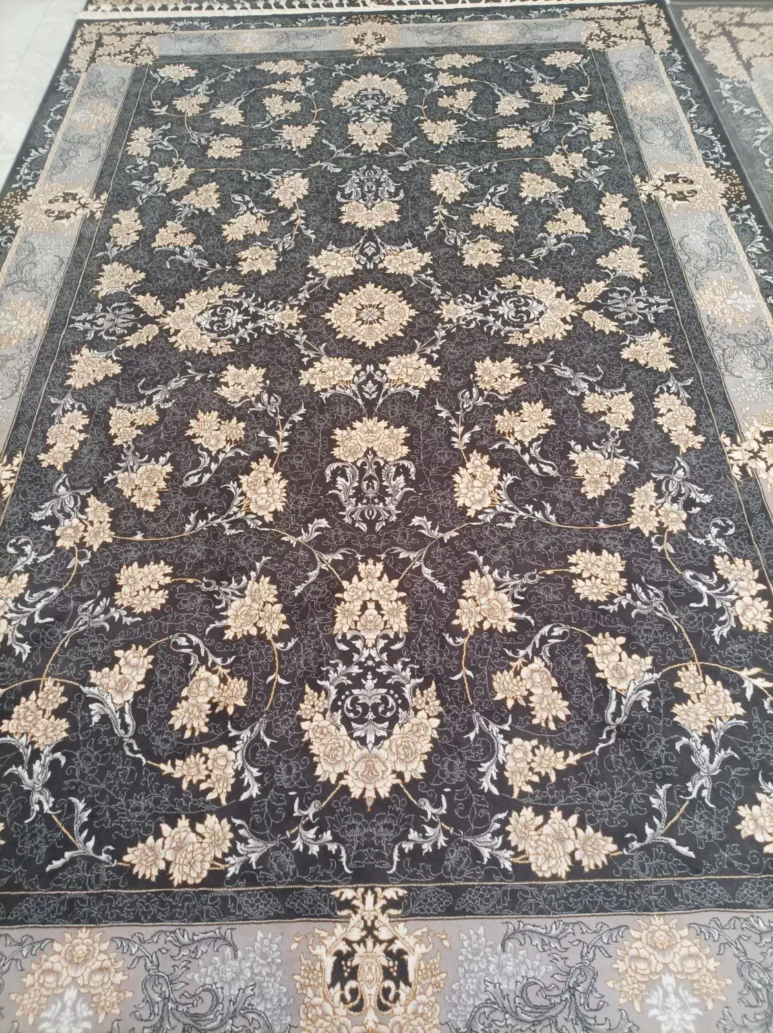 فرش طوسی طلایی ۷۰۰ شانه نورامیتالیک|فرش|نسیمشهر, |دیوار