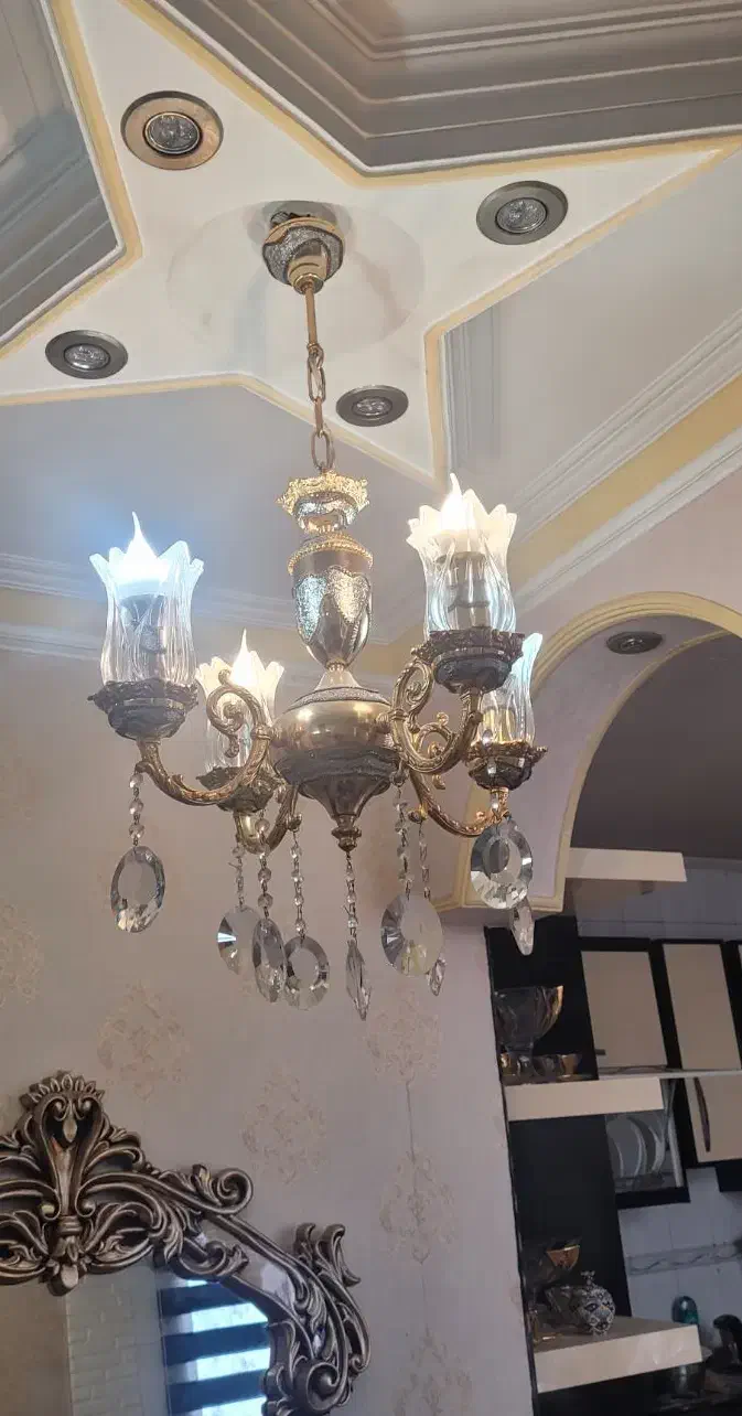 لوستر برنز چهار شعله با لاله بلند|لوستر و چراغ آویز|ری, دیلمان|دیوار