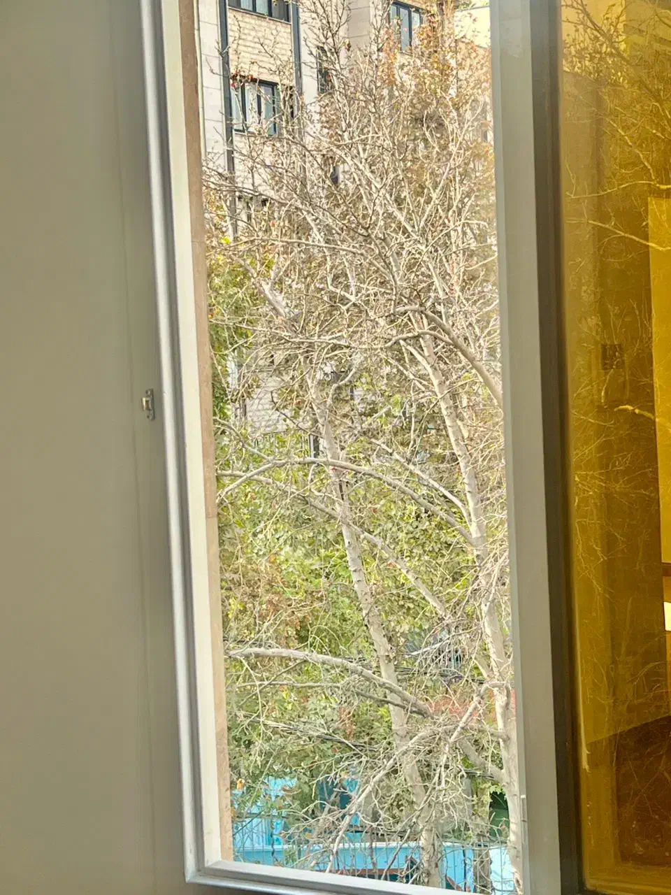 ۷۴ متر آپارتمان / ۲ خواب / سه جهت نور / میرداماد