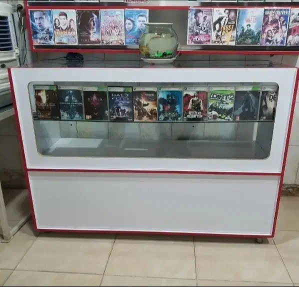 دکور ملامینه تمیز و نو پاچال یا ویترین|بوفه، ویترین، کنسول|مشهد, رسالت|دیوار