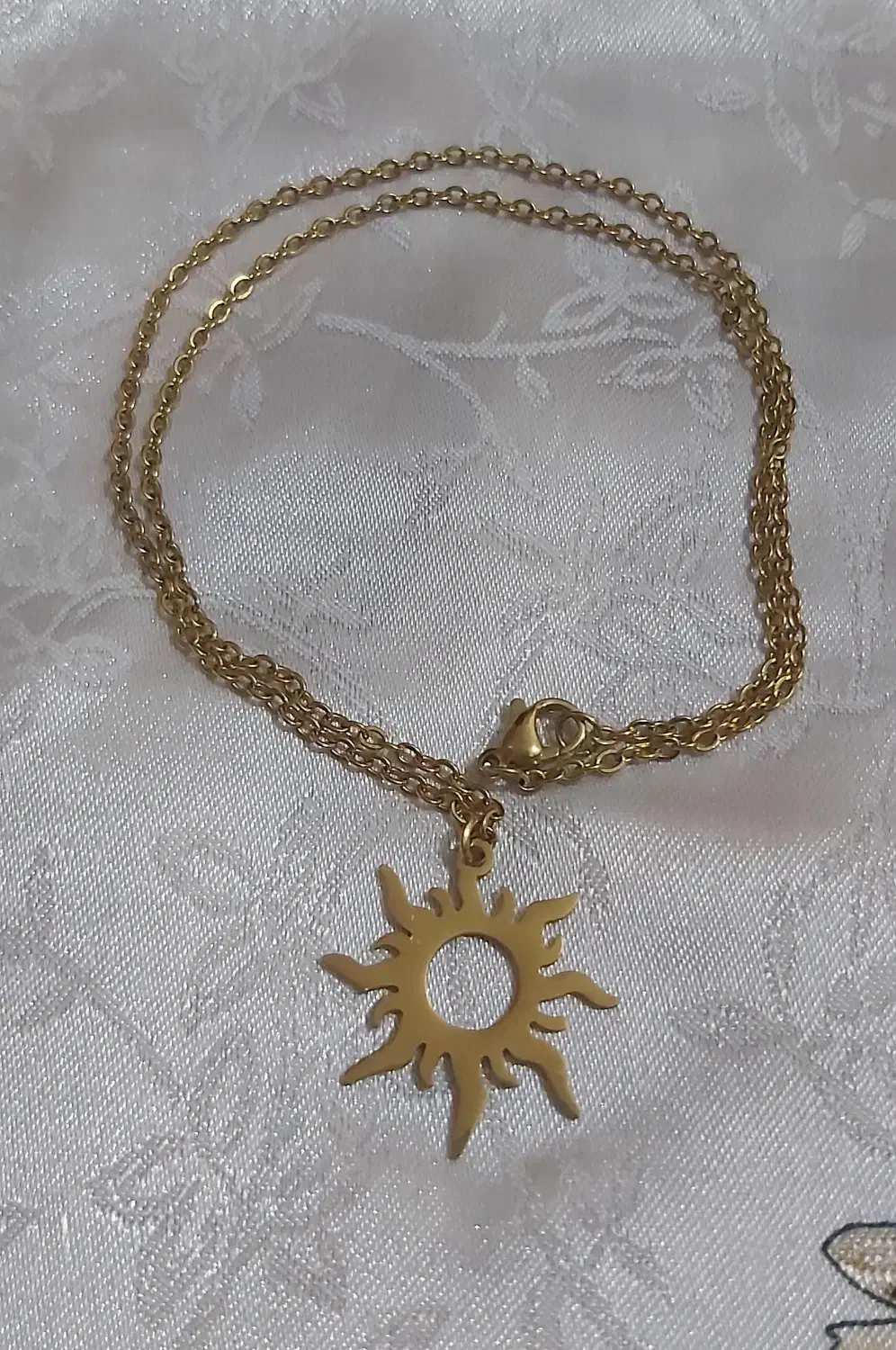 دستبند گردنبند|بدلیجات|برخوار, |دیوار