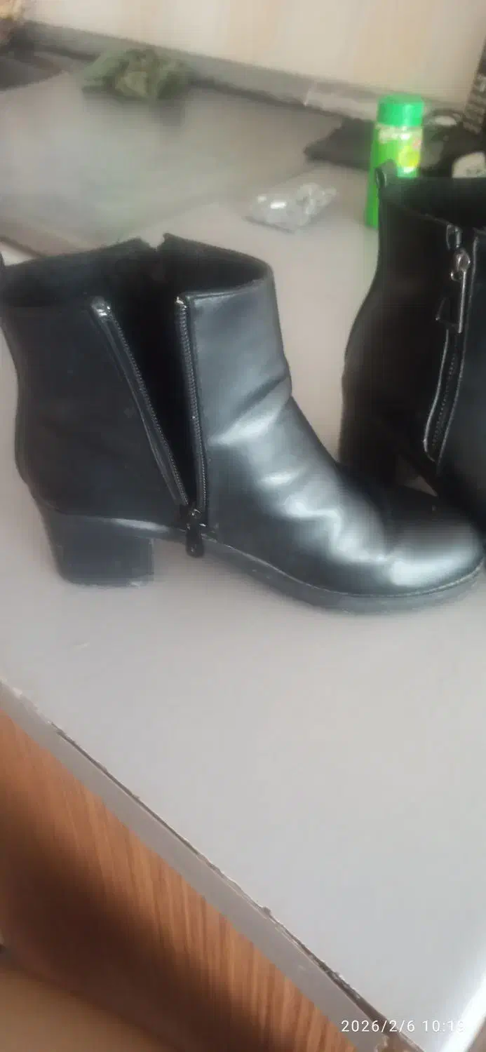 چکمه|کیف، کفش، کمربند|فولادشهر, C1|دیوار