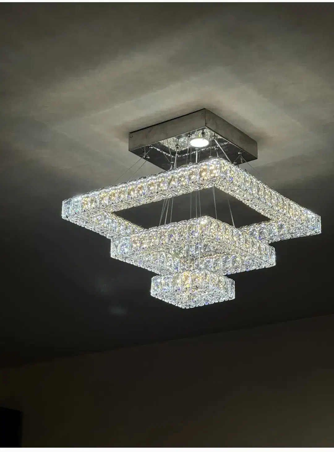 لوستر الماس.کهکشانی مربع سه طرف کریستال.AC light|لوستر و چراغ آویز|تهران, سنگلج (شاپور)|دیوار