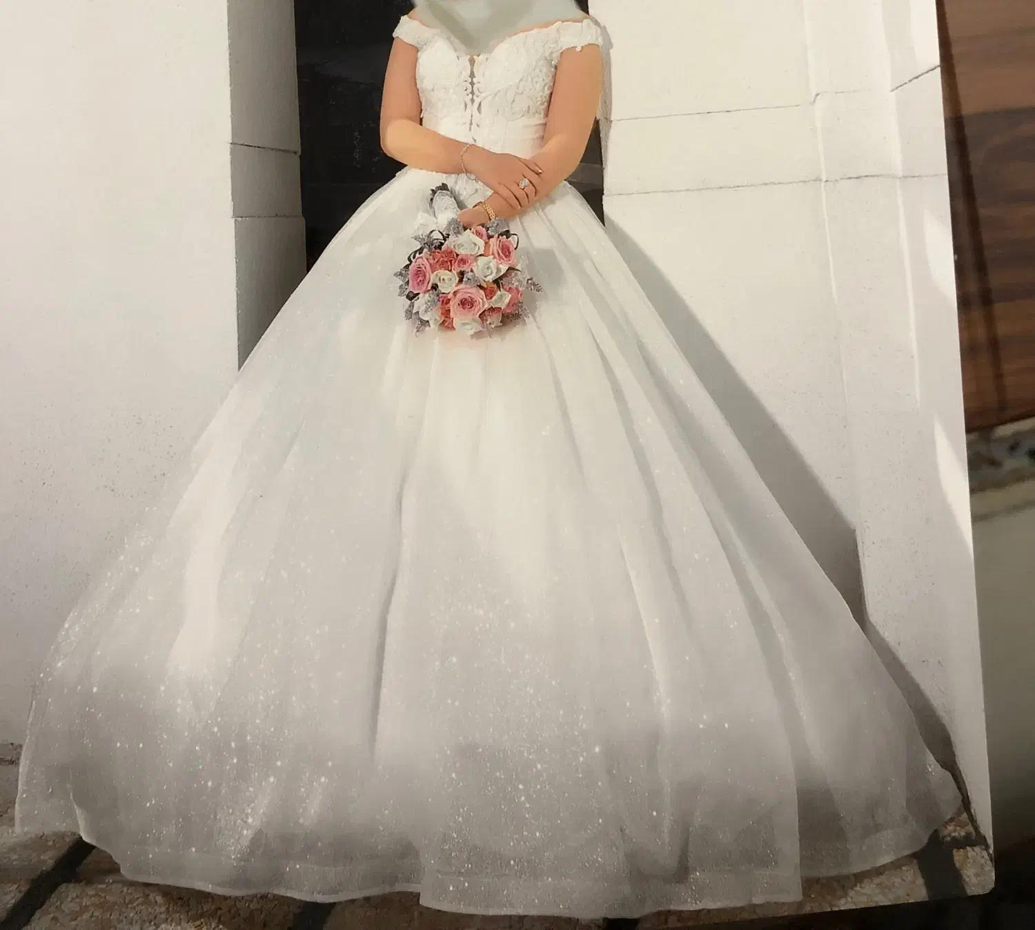 لباس عروس نو و تاج|لباس|تهران, مینای شمالی (مخبر)|دیوار