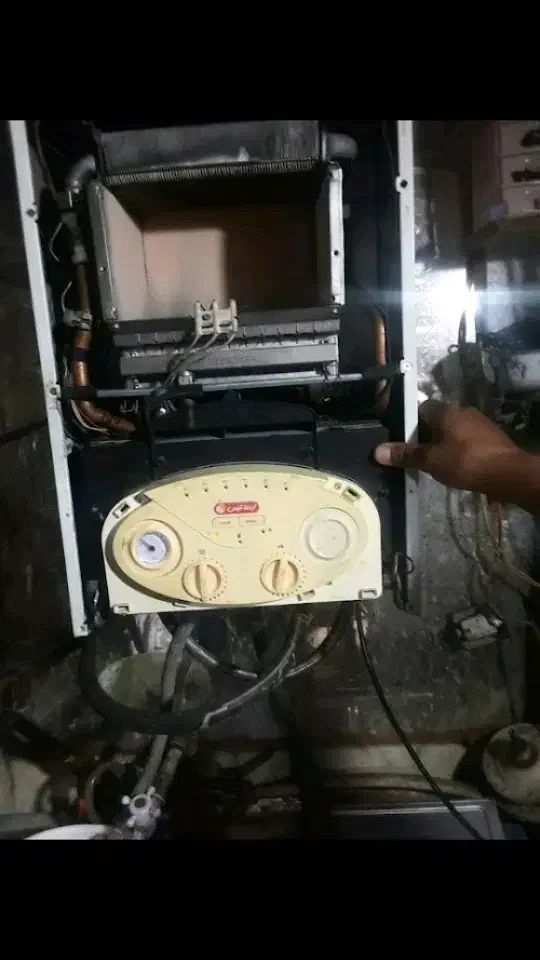 نصب و تعمیر انواع پکیج ابگرمکن و پمپ های اب|آبگرمکن، پکیج، شوفاژ|ملارد, |دیوار