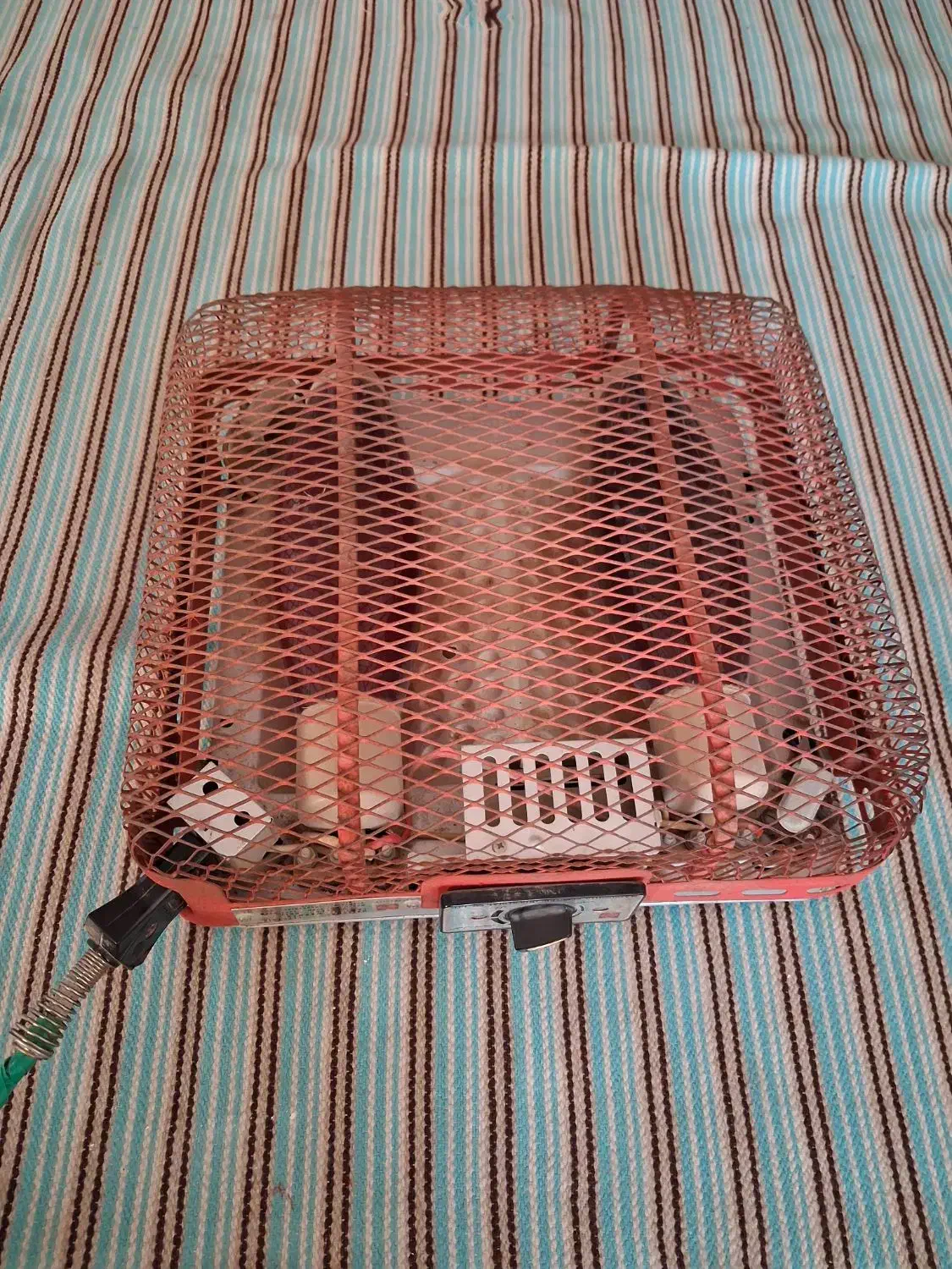 کرسی برقی قدیمی دولامپی ناسیونال|سایر لوازم برقی|کاشان, آیت الله سعیدی|دیوار