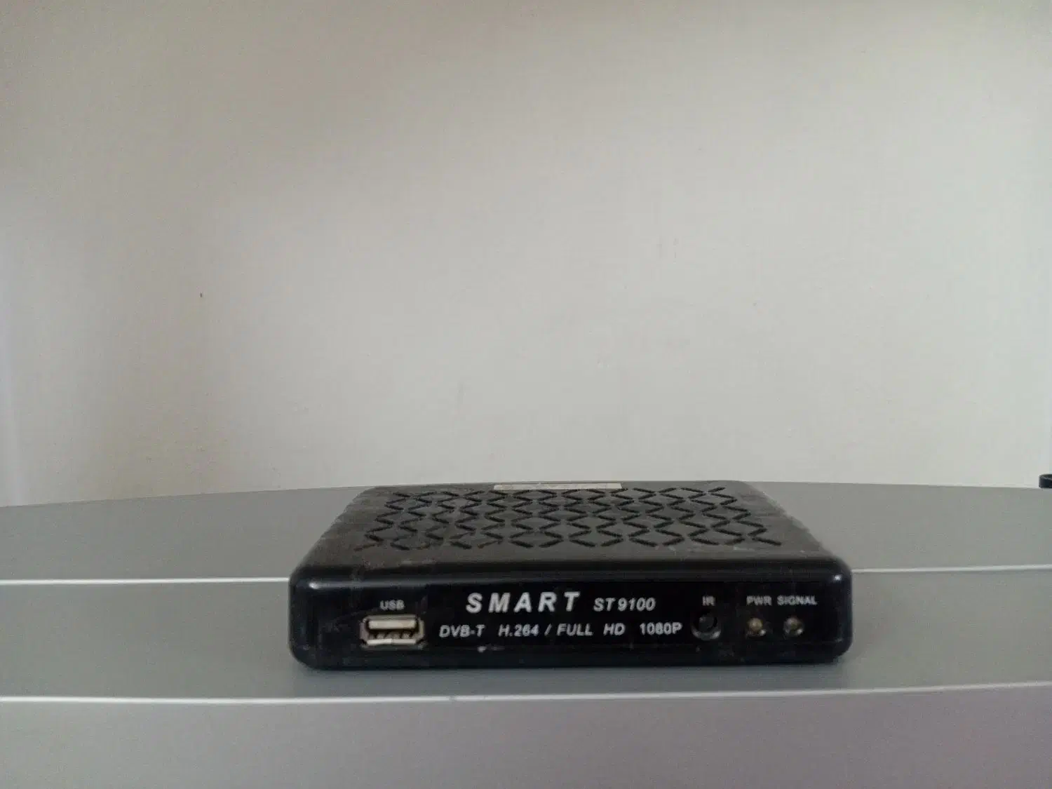 تلویزیون 29 اینچ پارس با دستگاه دیجیتال|تلویزیون و پروژکتور|سمنان, |دیوار