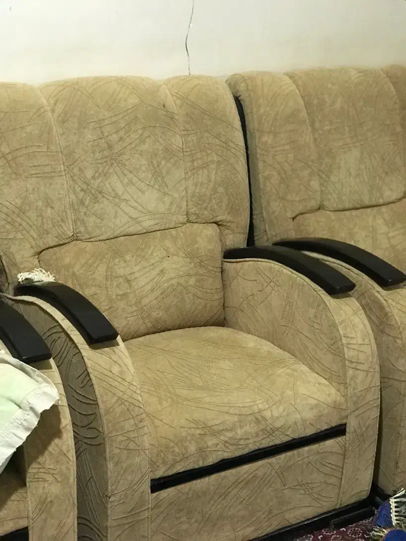 مبل راحتی تمیز|مبلمان خانگی و میز عسلی|رفسنجان, |دیوار