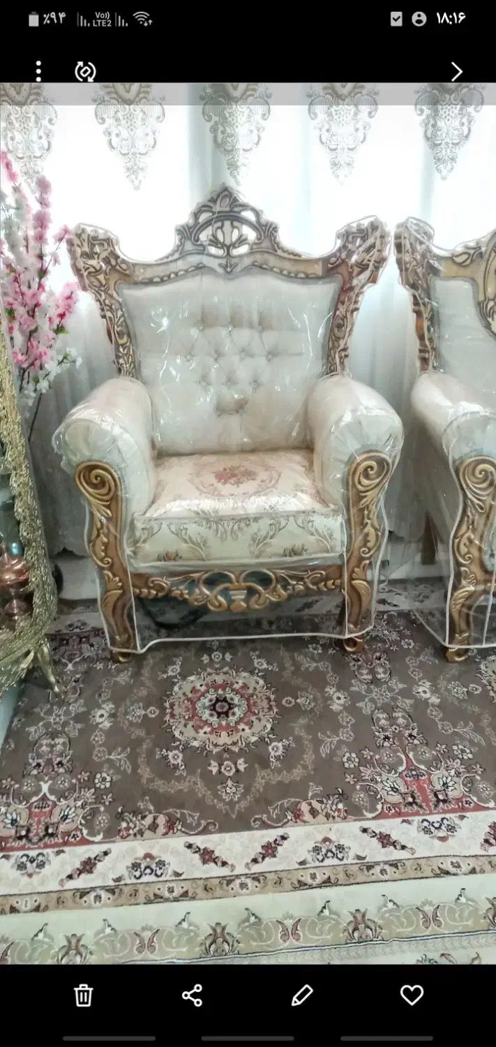 مبلمان سلطنتی درحدنوزیباسالم وتمیز|مبلمان خانگی و میز عسلی|اندیشه, اندیشه فاز ۴|دیوار