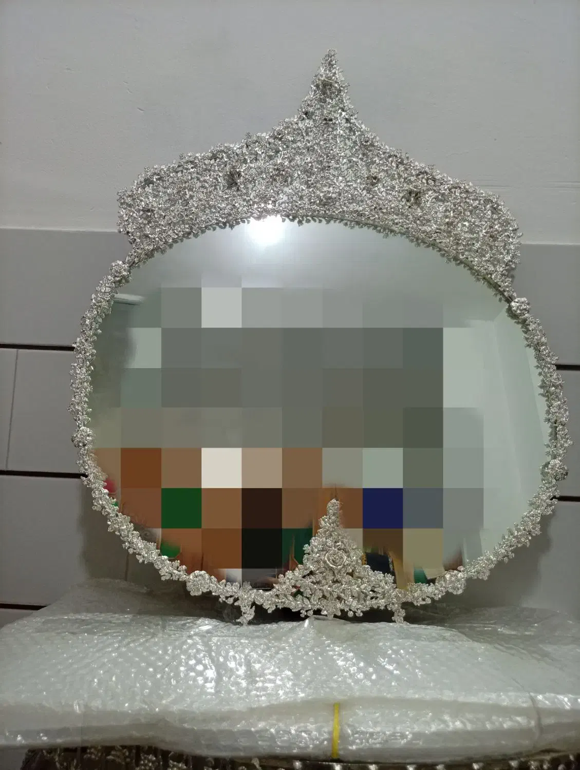 آینه و شمعدان|آینه|خمینیشهر, |دیوار