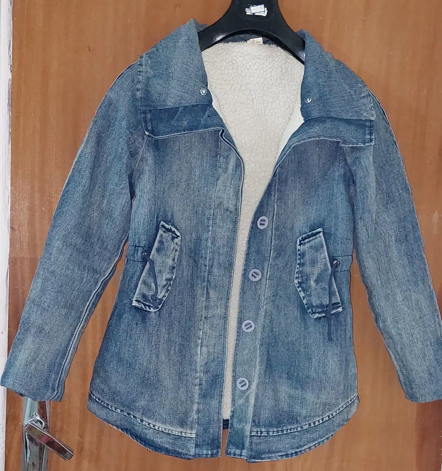 تعدادی مانتو و پالتو و شلوار|لباس|گنبد کاووس, |دیوار