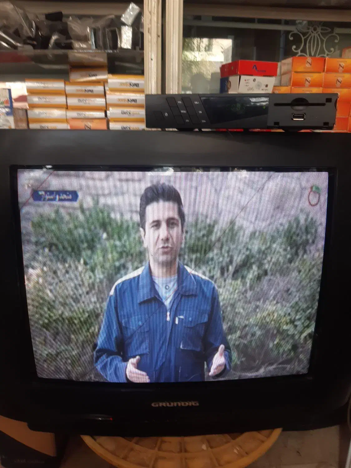 تلوزیون ۲۱ اینچ پارس گراندیک قدیم بهمراه دیجتال|تلویزیون و پروژکتور|کرج, بنیاد|دیوار