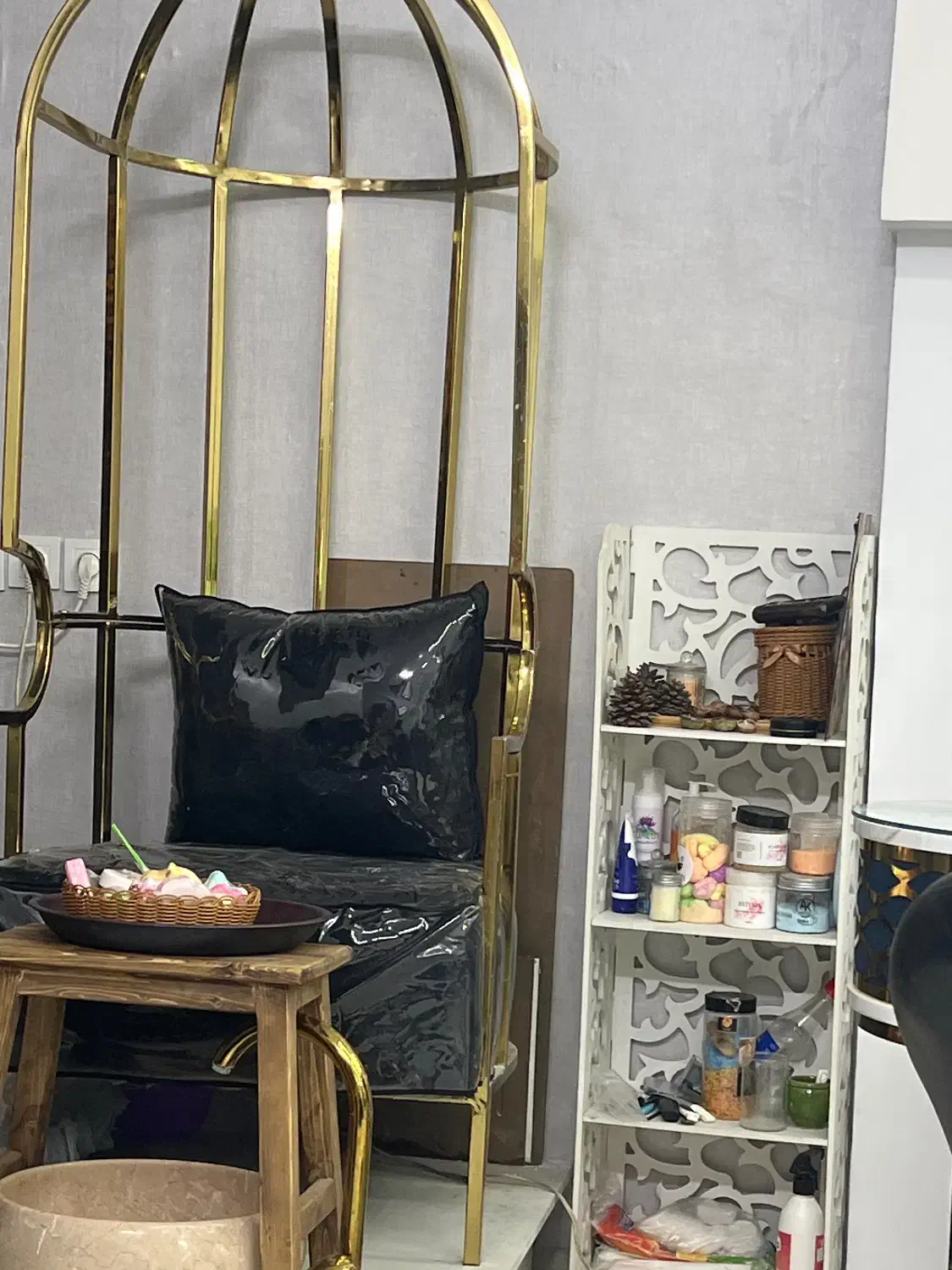 اجاره سالن زیبایی یا اجاره میز و صندلی همه لاین ها|آرایشگاه و سالن‌های زیبایی|قرچک, مهدیه|دیوار