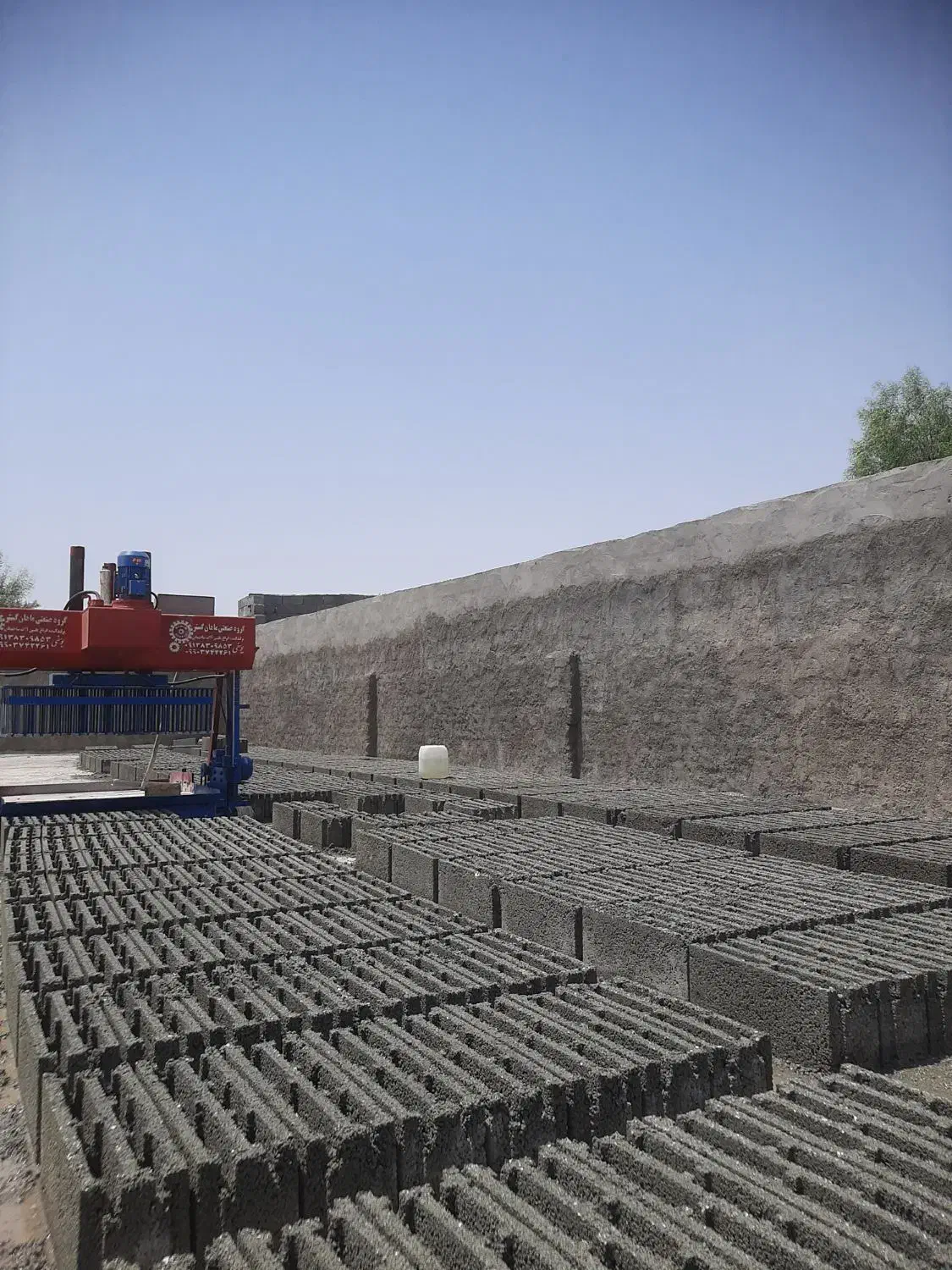 کارگاه تولید بلوک سیمانی ساختمانی|مصالح و تجهیزات ساختمان|قم, قلعه صدری|دیوار