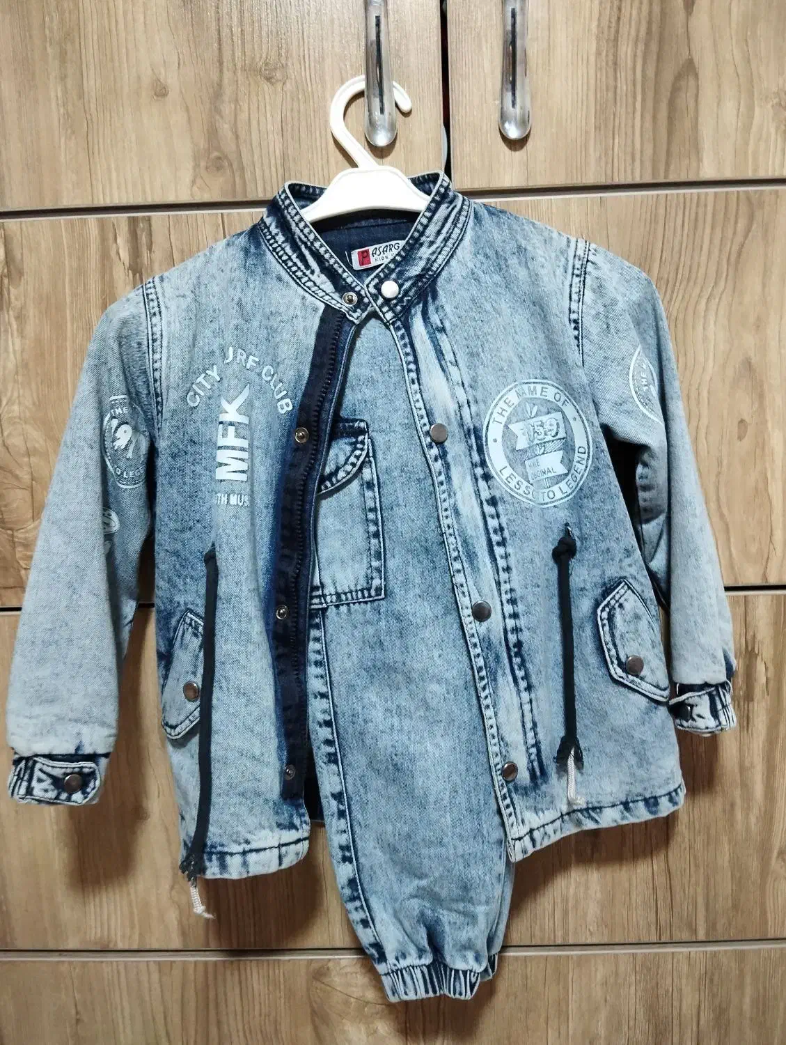 درحد نو|کفش و لباس بچه|هشتگرد, شهرک وحدت|دیوار