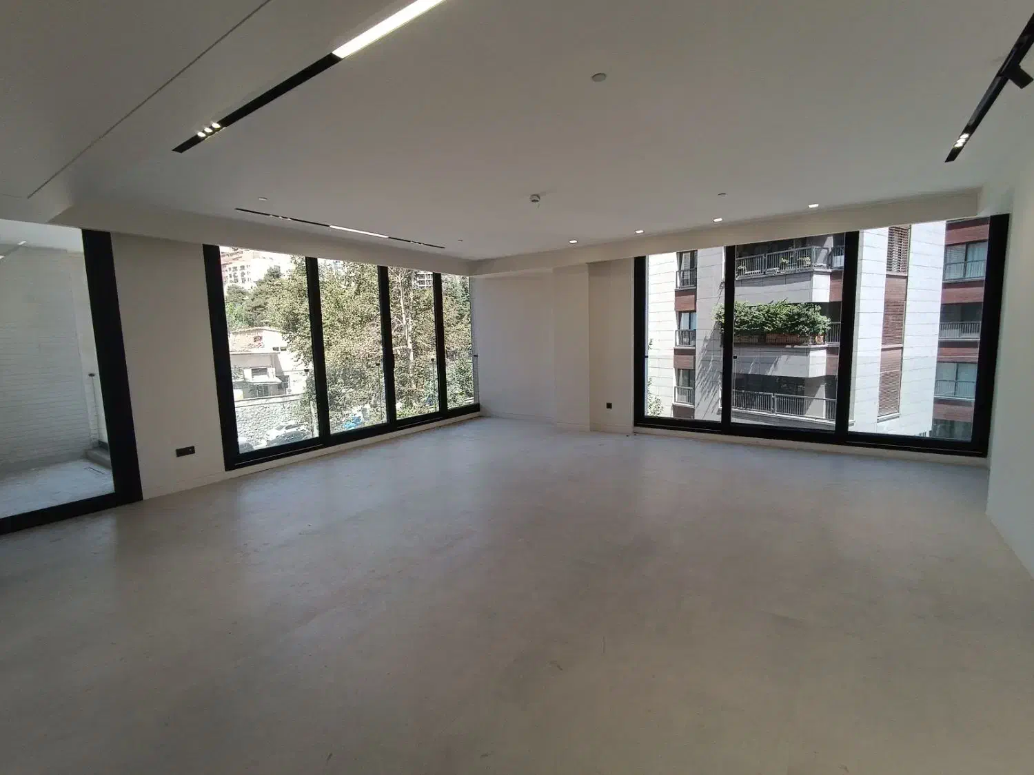 الهیه/۲۱۰متر/۳خواب مستر/برج باغ نوساز مدرن/فول