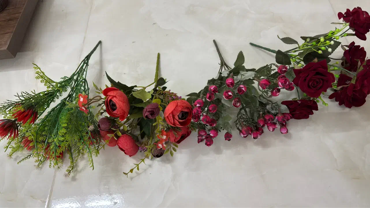 دسته گل مصنوعی زیبا(مناسب دکور/یلدایی بردن/عکاسی)|گل مصنوعی|قم, شهرک سازمان آب|دیوار