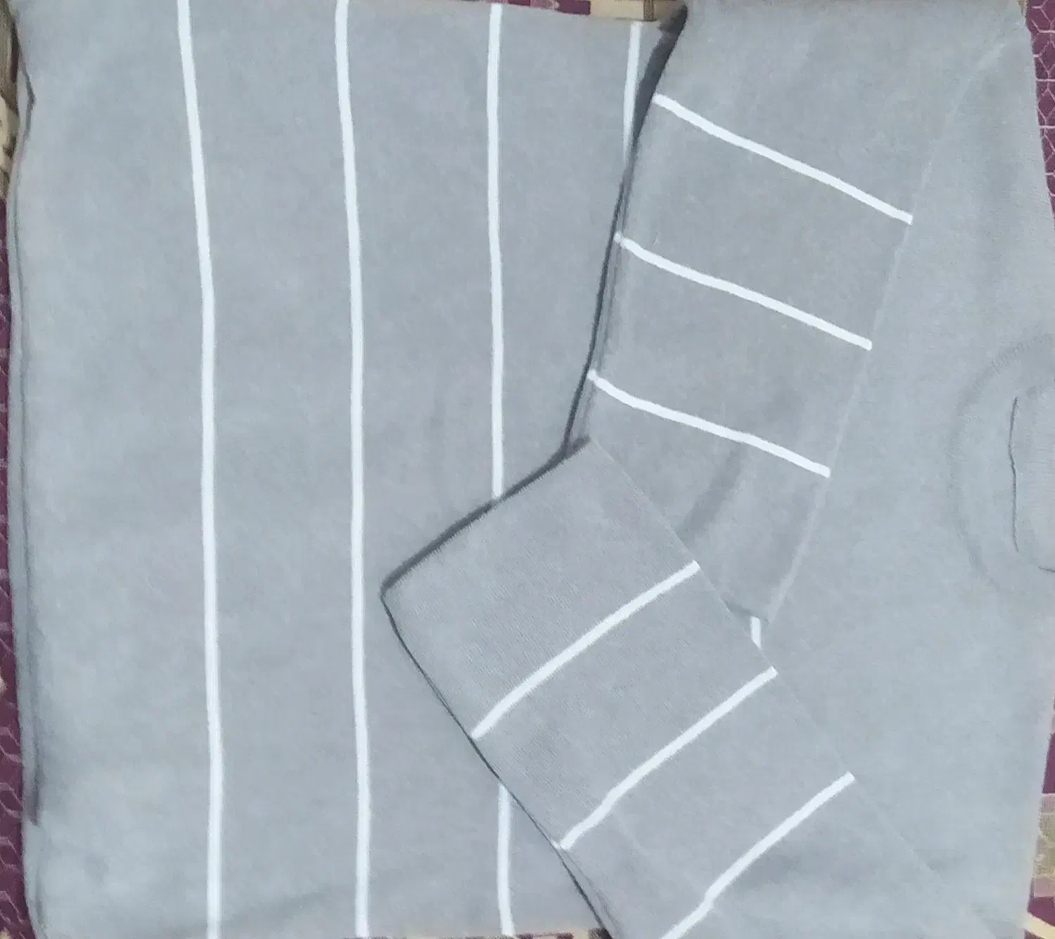 تک رنگ.|لباس|اقبالیه, |دیوار