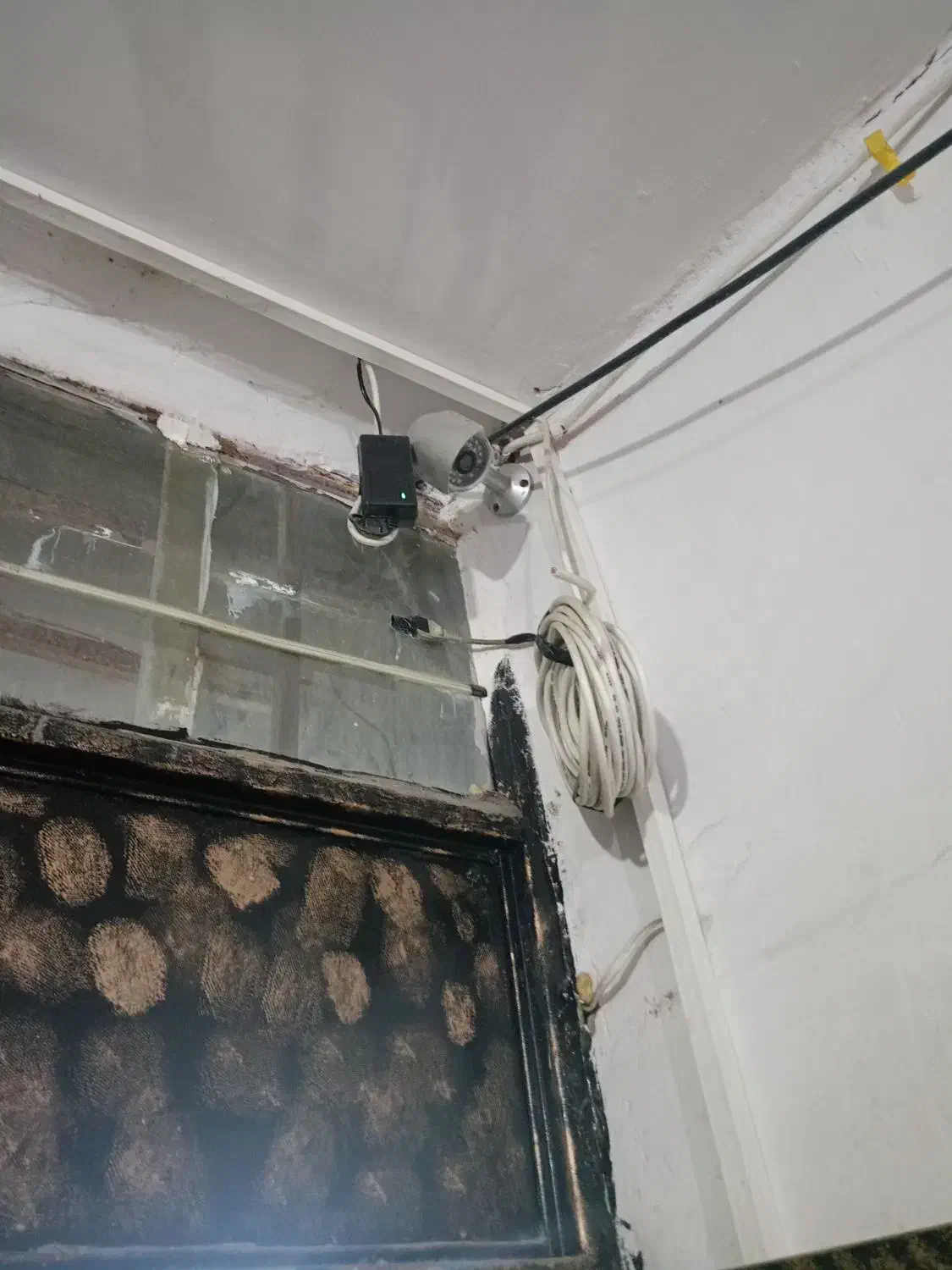 واگذاری اجناس مغازه دوربین قفسه خاربار|فروشگاه و مغازه|مشهد, میان ولایت|دیوار